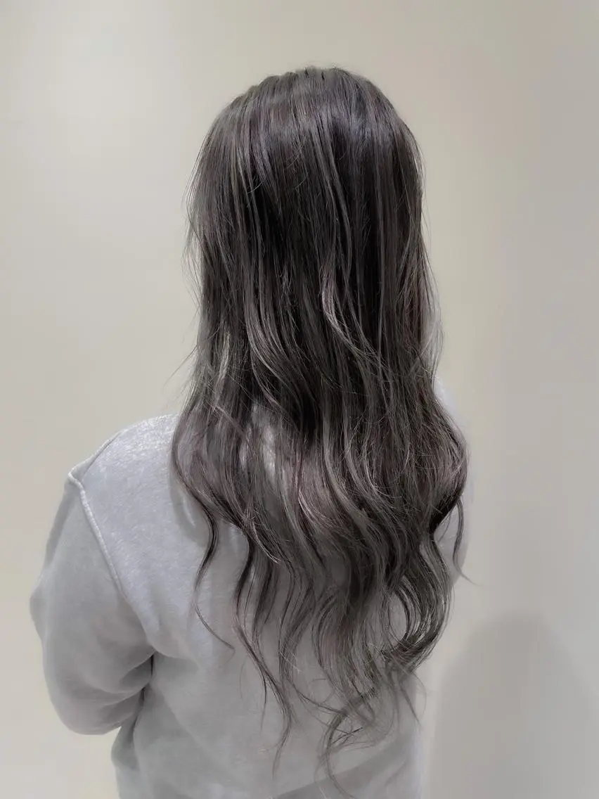 ロング カラー ヘアカラー Ma ruのヘアスタイル