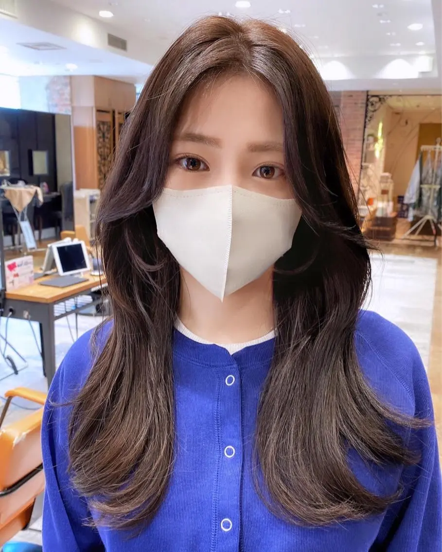 セミロング カラー カット ヘアカラー トリートメント 顔まわりカット🌟 くびれヘア/寺門遥輝のヘアスタイル