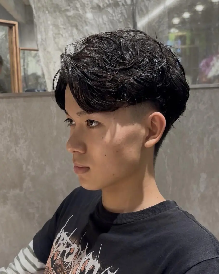 パーマ メンズ フェザーパーマ メンズパーマ スタッフ1 アシスタントのヘアスタイル