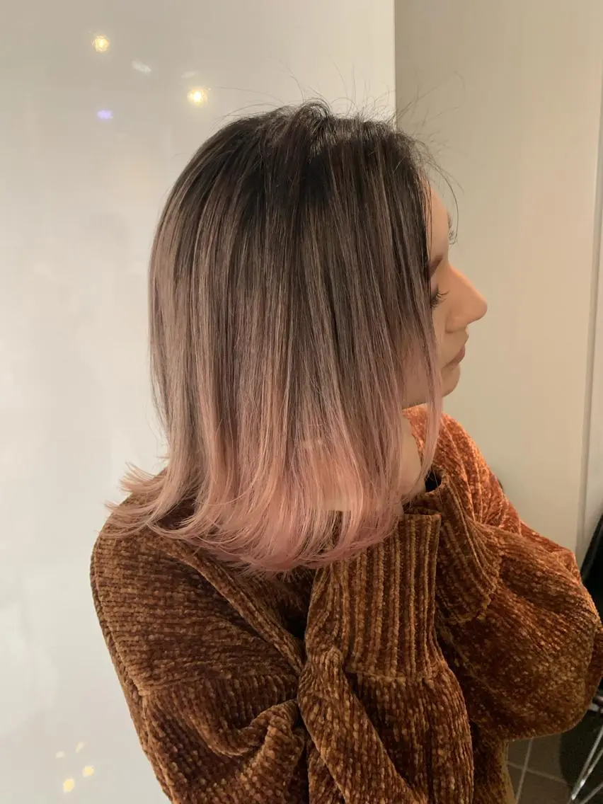 ミディアム カラー ヘアアレンジ 黒髪 ブリーチ ダブルカラー 【公式】amble luxe池袋東口🩷のヘアスタイル
