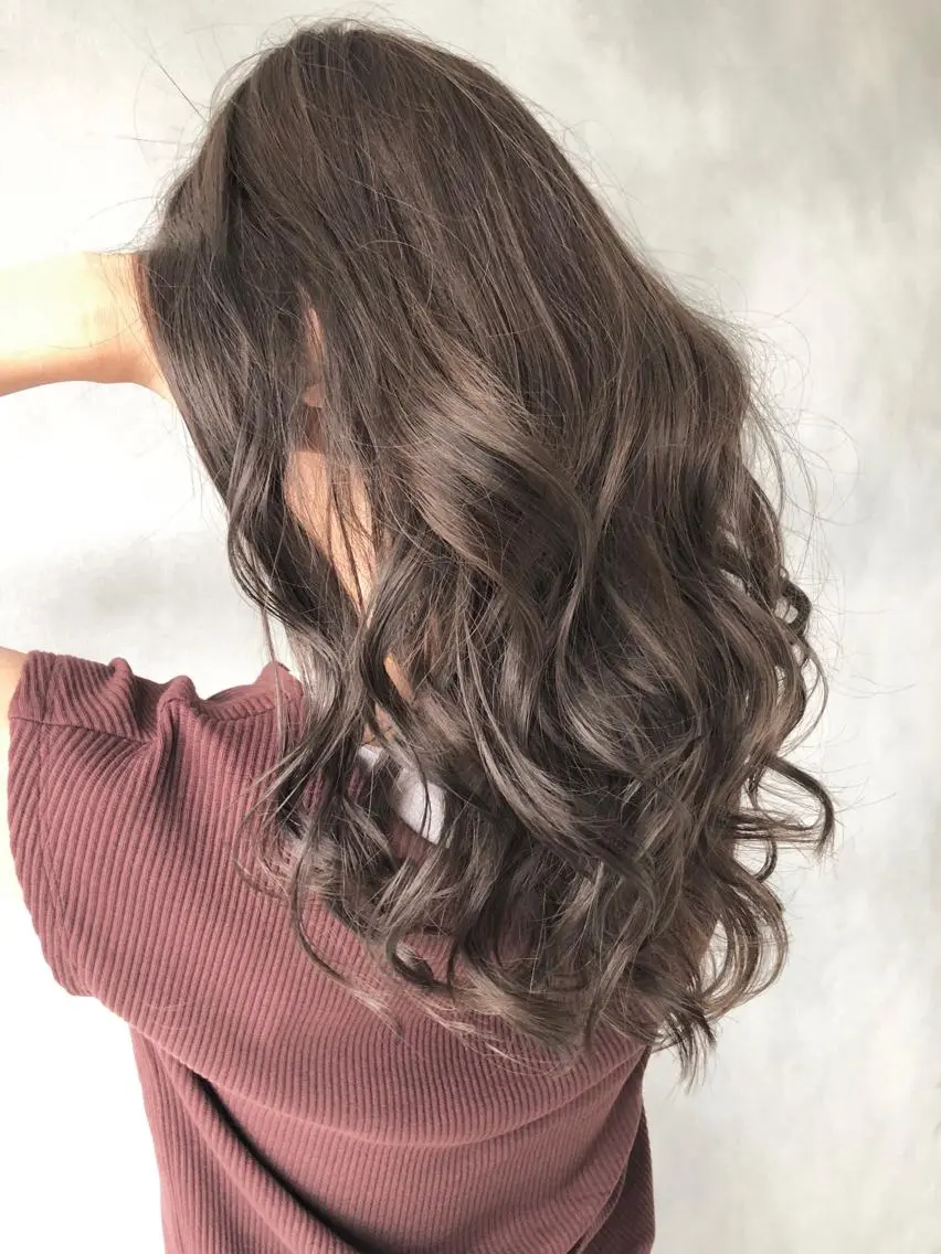 ロング 外国人風カラー ハイライト ヘアカラー トリートメント 小澤大輔 YOLO hairのヘアスタイル