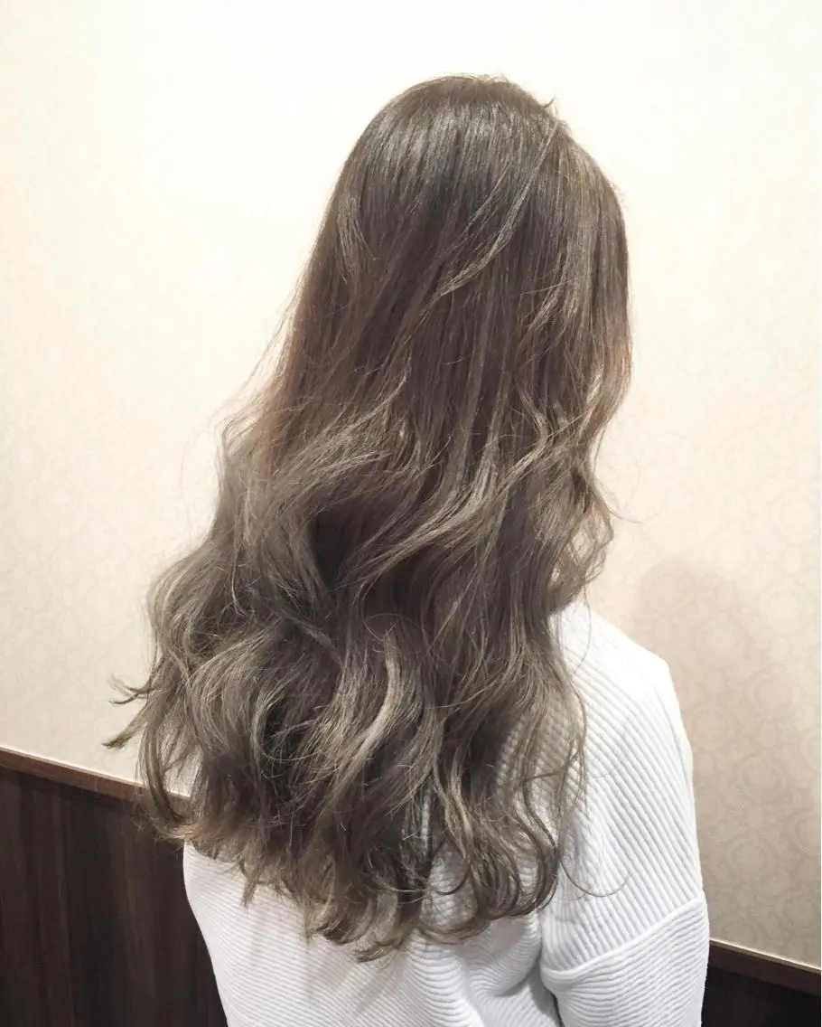 ロング カラー ベージュカラー 外国人風カラー メンズ特化美容師 カラー専門ぺーターのヘアスタイル