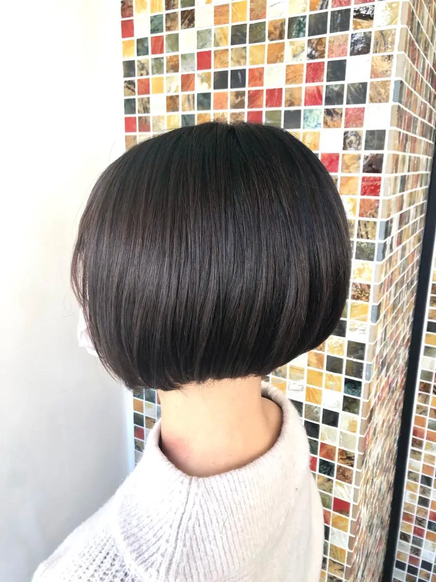 ショート 岩谷 愛依のヘアスタイル