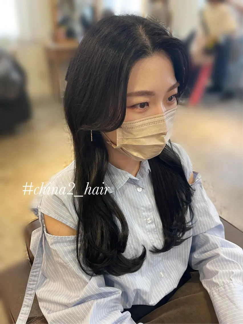 ロング カラー 黒髪 ブルーカラー ブルーブラック グレーブラック くびれヘア 🫧chinatsu 🫧のヘアスタイル