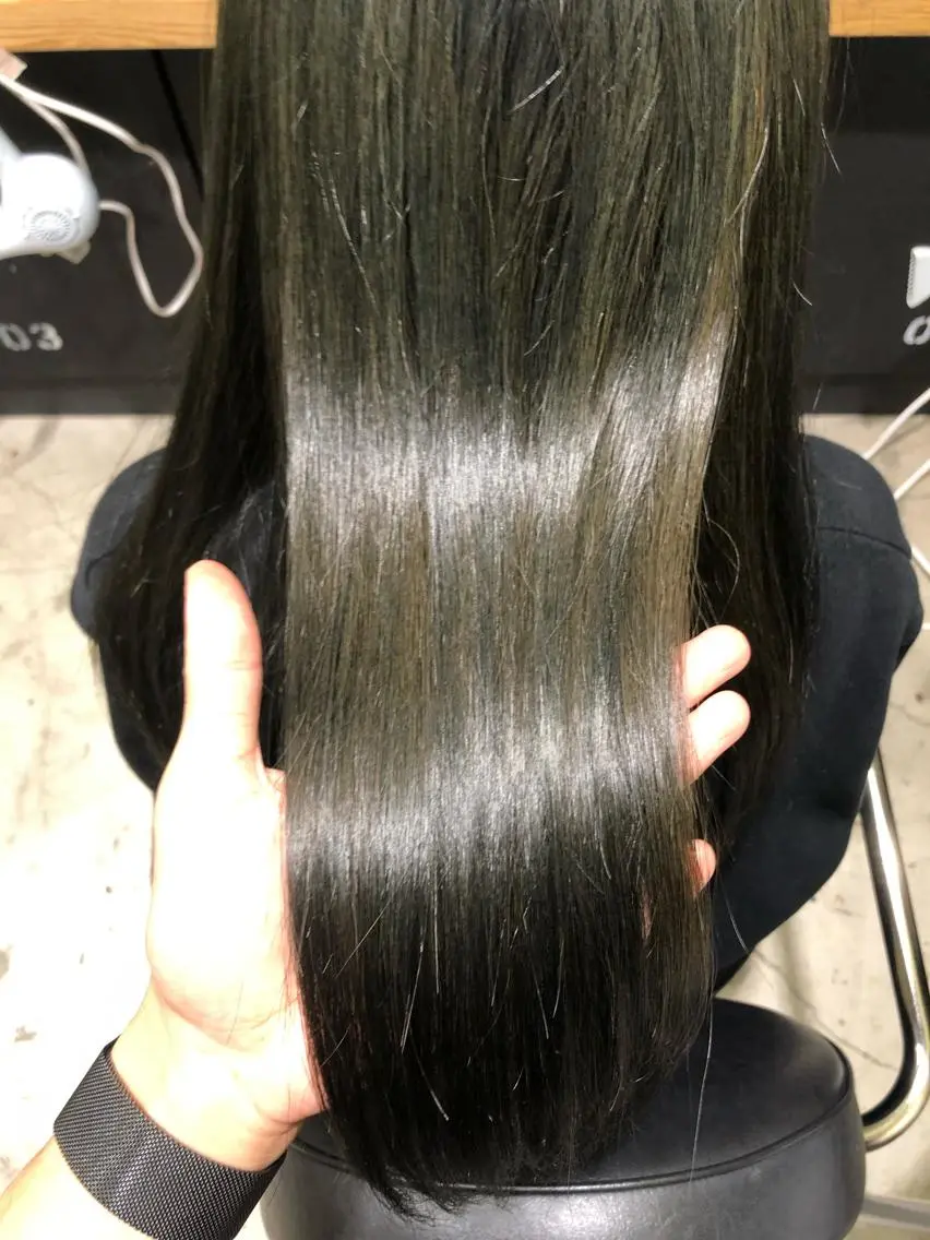 セミロング アッシュ 舘野 太嘉宏のヘアスタイル