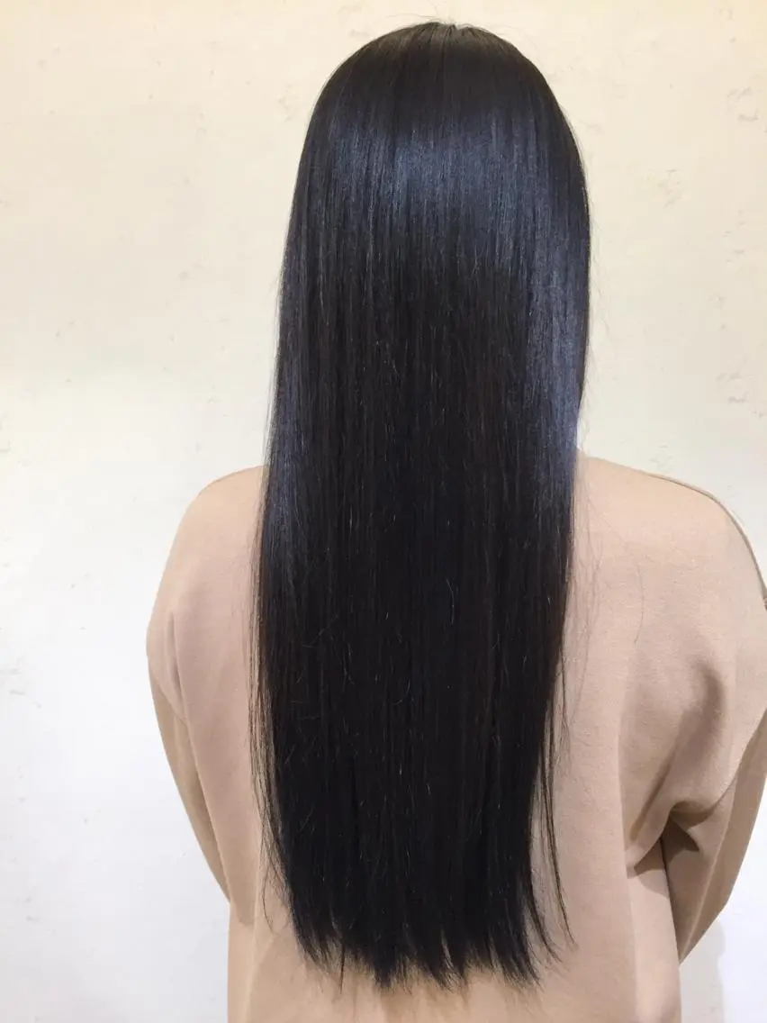 ロング カラー 黒髪 ブルーカラー ブルーブラック 透明感カラー CHIKA Rimのヘアスタイル