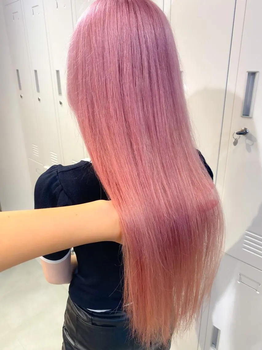 ロング カラー バレイヤージュ ブリーチ 透明感カラー デザインカラー ダブルカラー カット ヘアカラー トリートメント 🌟ハイライト/ハイ トーン🌟MIKIのヘアスタイル