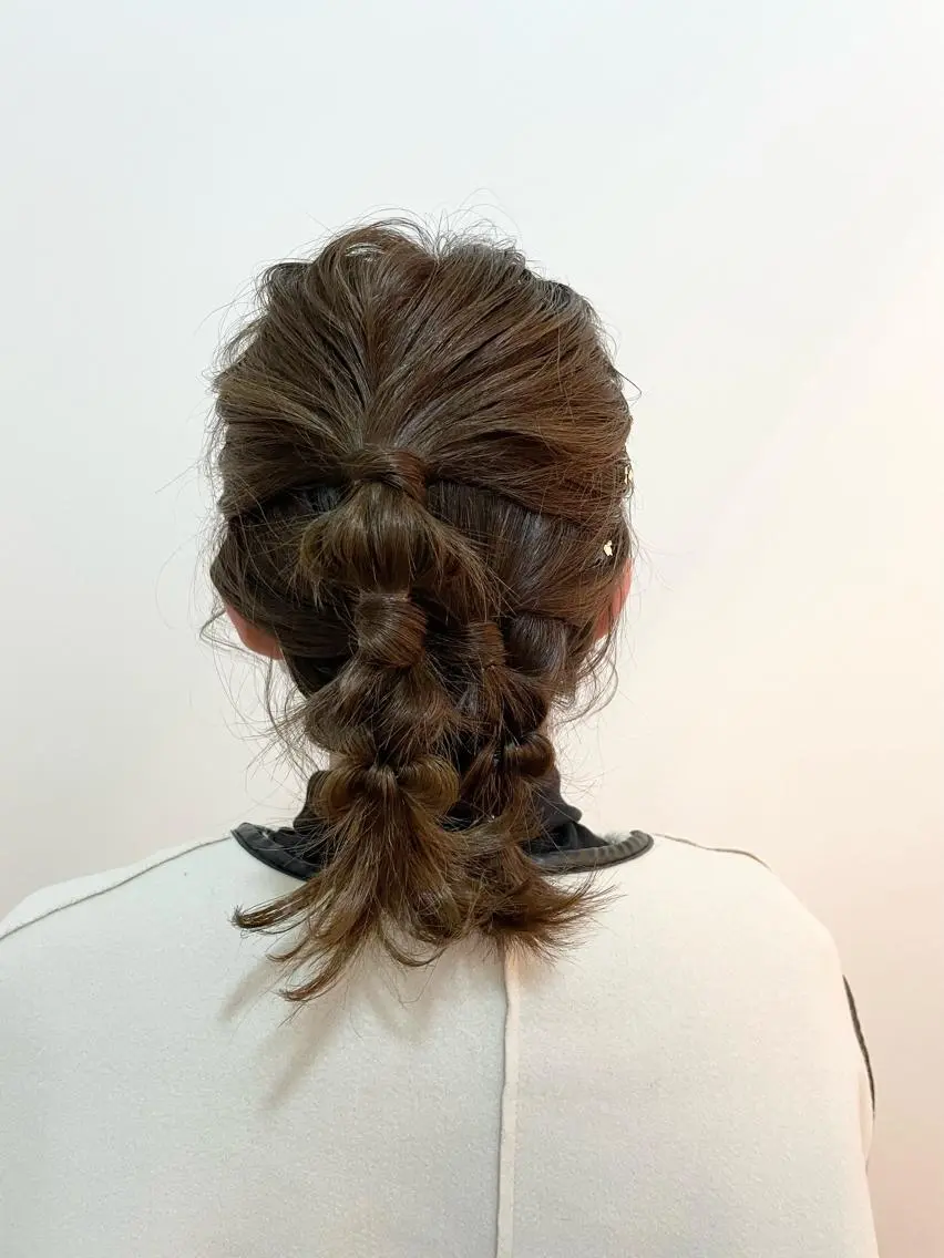 ミディアム ヘアアレンジ かめやま ゆりのヘアスタイル