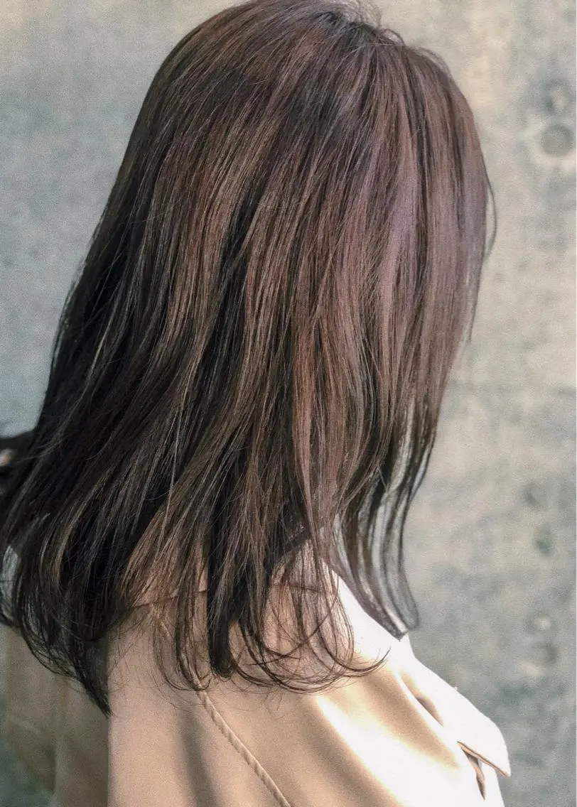 セミロング カラー ピンクカラー ピンクパープル パープルカラー トリートメント 【雰囲気ヘア☺︎】 岩井隼人のヘアスタイル