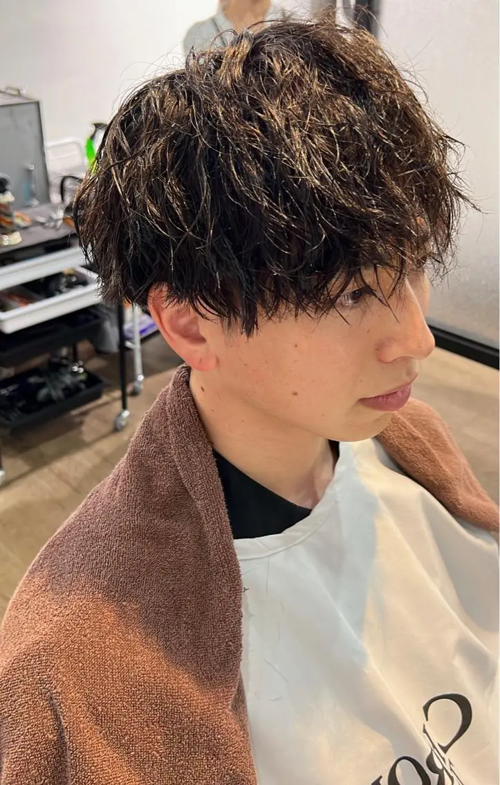 パーマ メンズ 垢抜け・メンズパーマ 津山祐紀のヘアスタイル