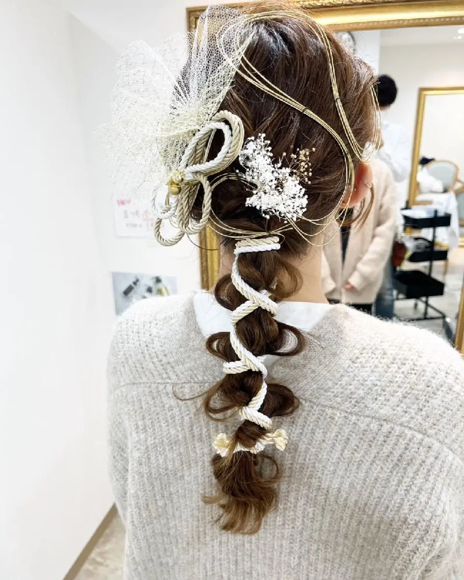 ヘアアレンジ AnFye une qatllのヘアスタイル
