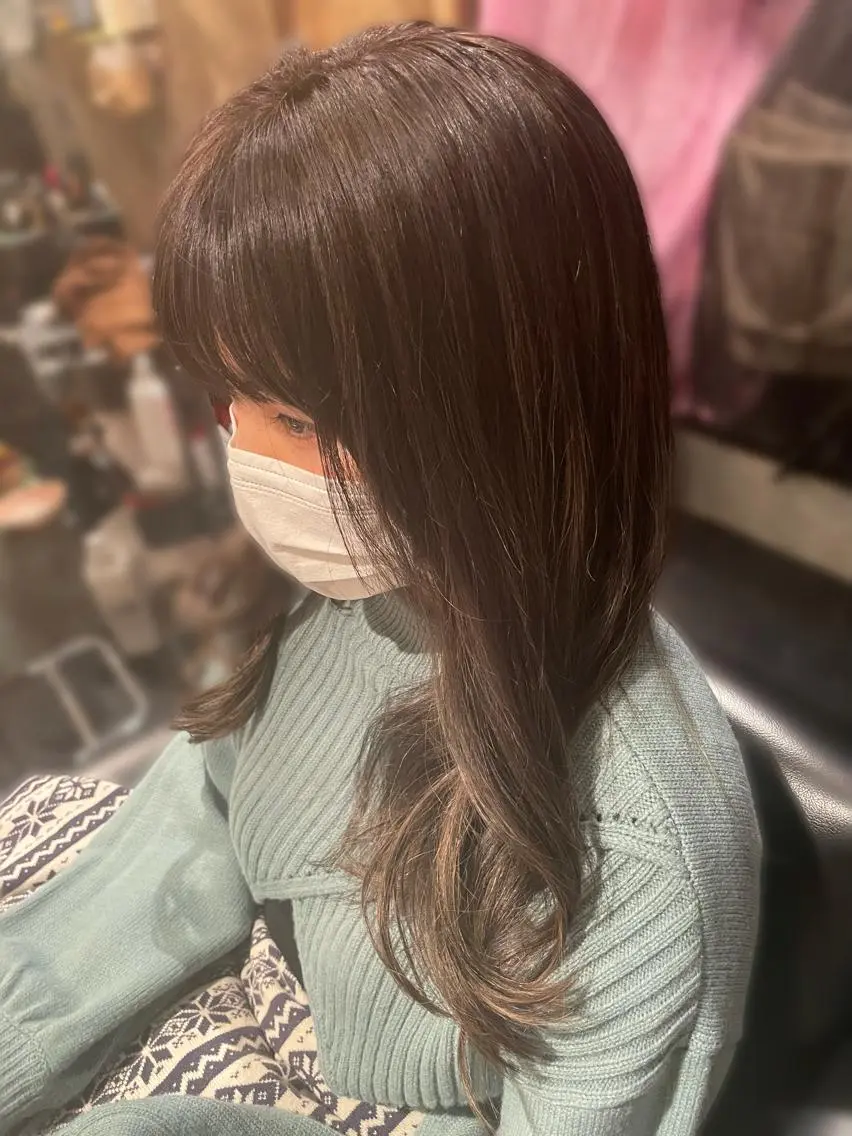 セミロング ヘアカラー 五十嵐 舞のヘアスタイル