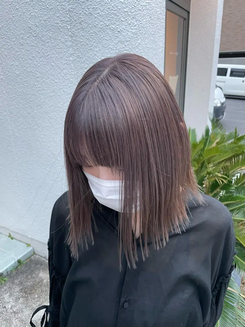 ミディアム カラー グレージュ ボブ 五十嵐 雄毅のヘアスタイル