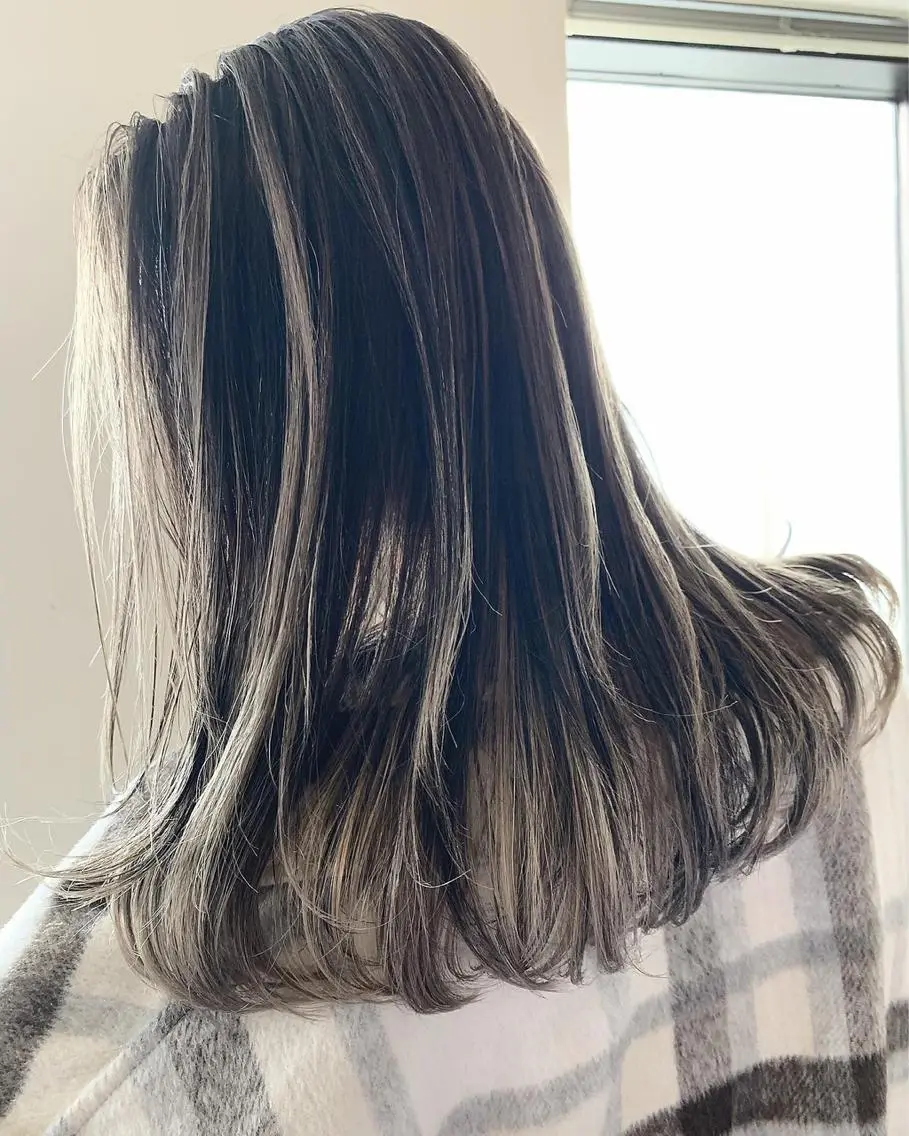 ロング カラー ヘアアレンジ ベージュカラー グラデーションカラー ハイライトカラー くせ毛 外国人風カラー 阿部 圭悟のヘアスタイル