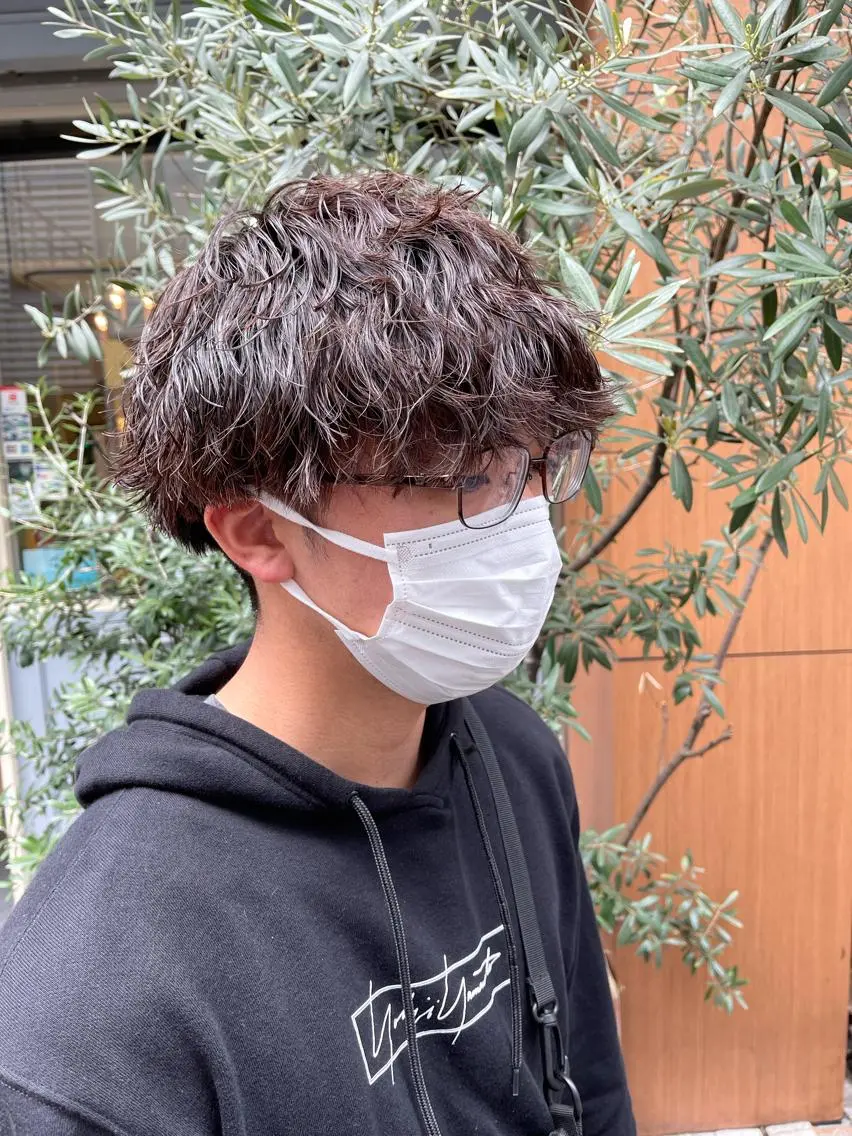 パーマ メンズ 波巻きパーマ カット ヘアカラー パーマ 山下 直人のヘアスタイル