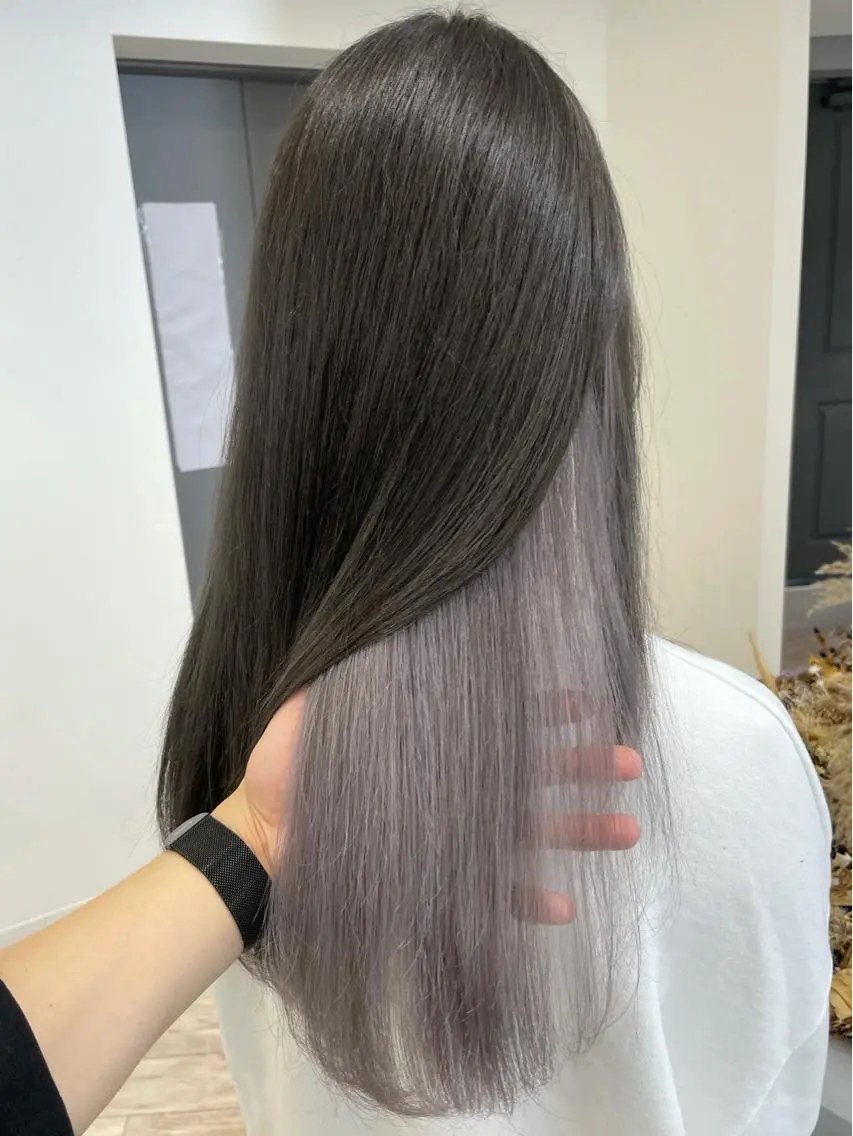 セミロング ヘアカラー Loob.TOKYO MIYA🌈のヘアスタイル