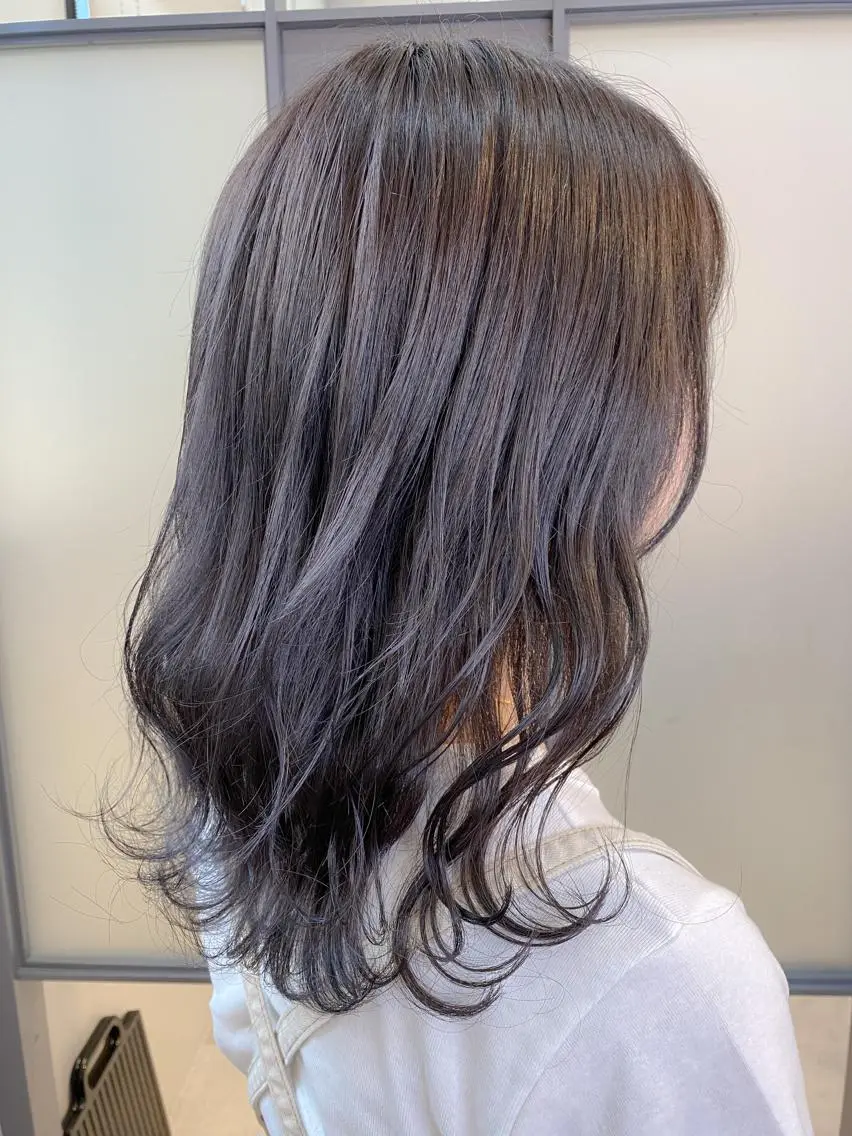 セミロング カラー ラベンダーカラー ラベンダーグレー 【透明感、艶髪】西村 有司のヘアスタイル