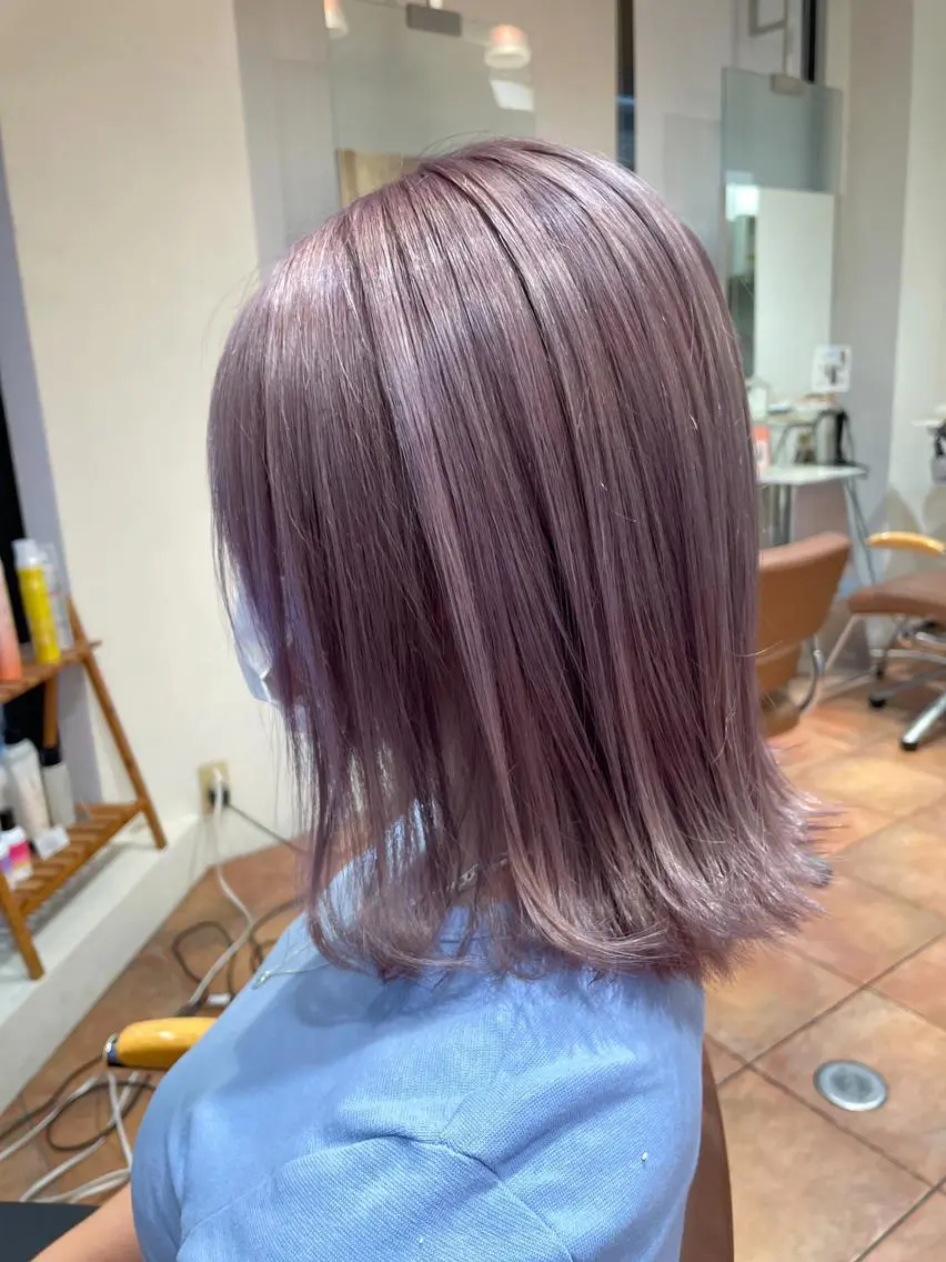 ミディアム カラー ラベンダーカラー 杉村 未来のヘアスタイル