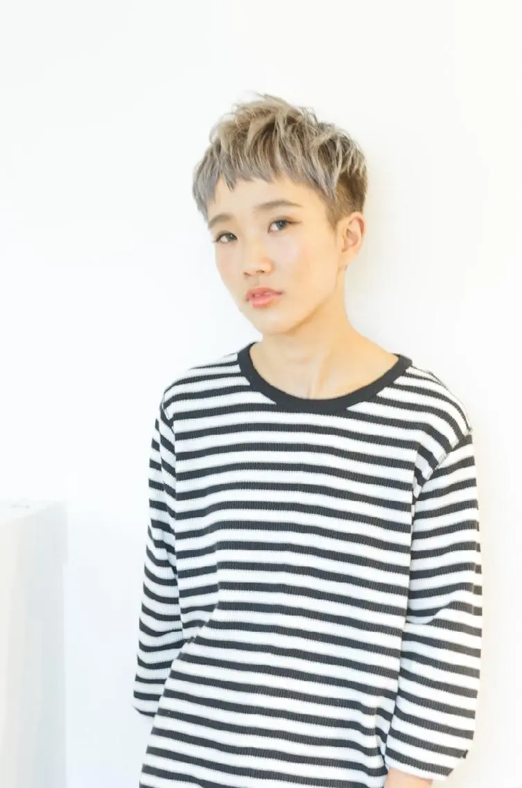 ショート カラー アッシュ ダブルカラー カット ヘアカラー トリートメント 原田 祥彰のヘアスタイル