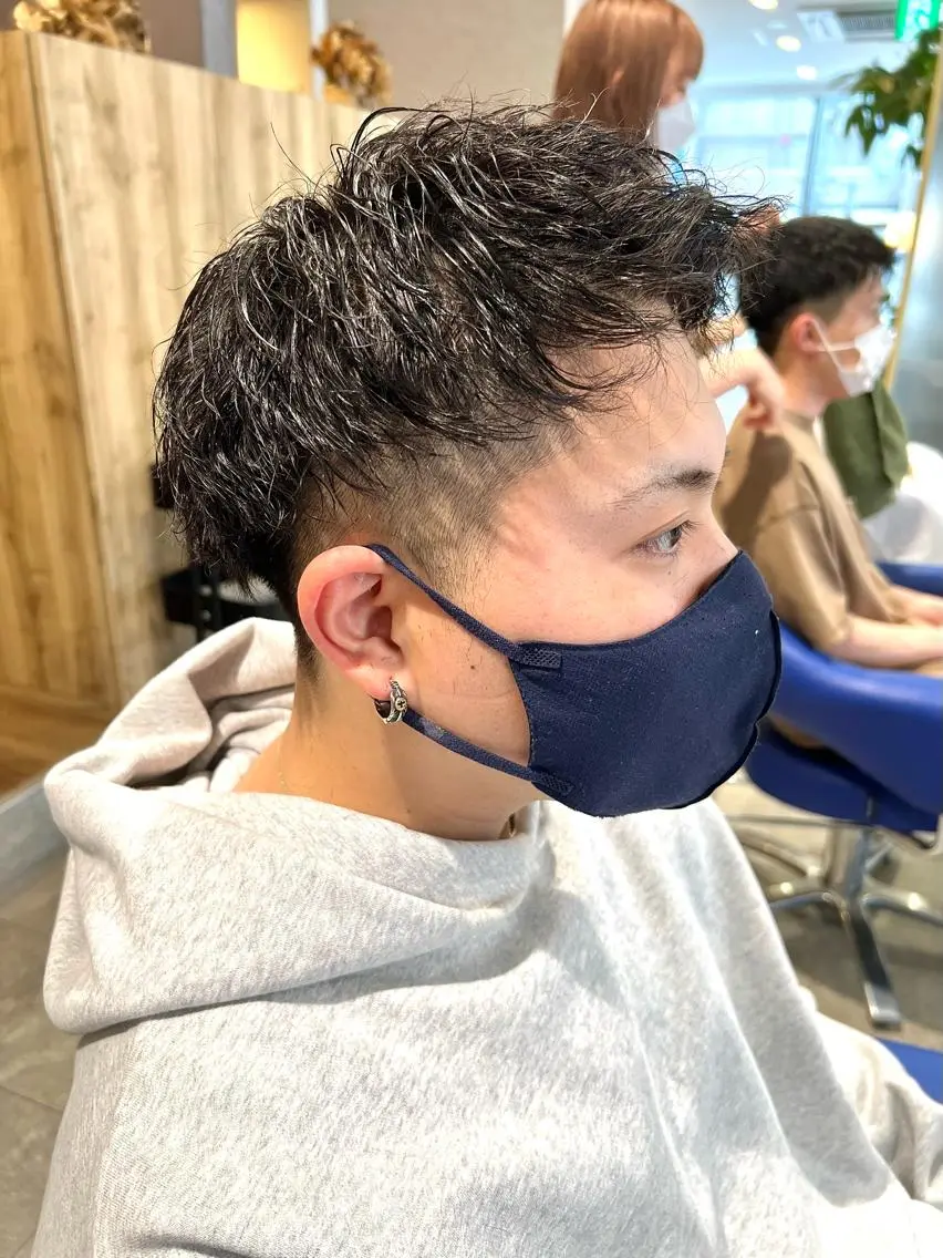 ショート パーマ ヘアアレンジ メンズ メンズパーマ メンズツイストパーマ ツイストスパイラルパーマ 波巻きパーマ スパイラルパーマ メンズパーマ職人 加藤 弘貴のヘアスタイル