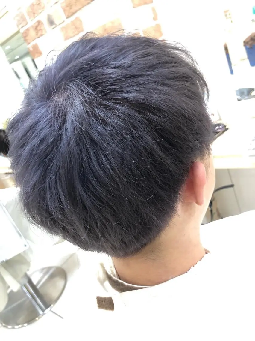 メンズ ヘアカラー SHIRATORI MITSUKIのヘアスタイル