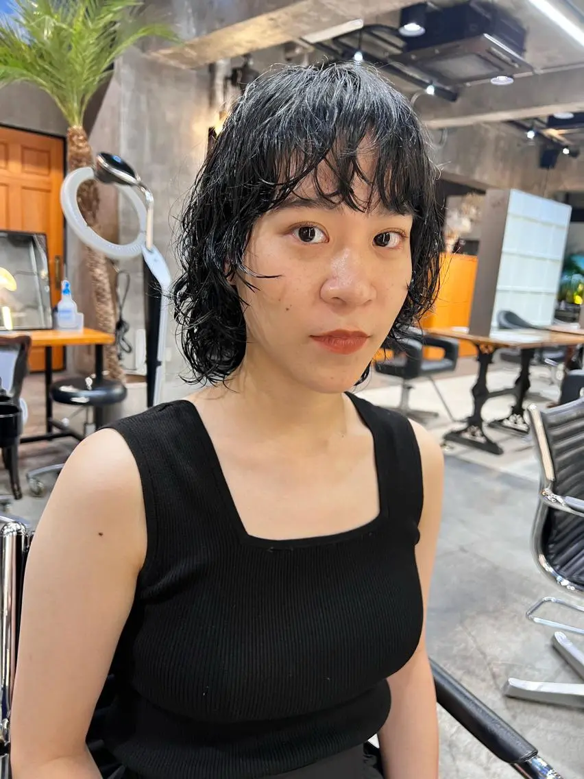 ミディアム パーマ カット パーマ トリートメント 圧倒的デザイン力 店長🎨RENAのヘアスタイル