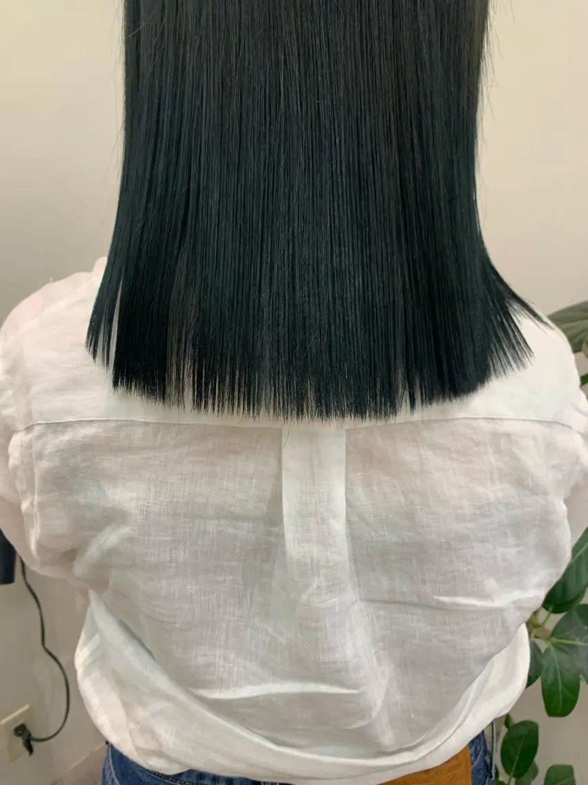 ミディアム 田中 樹奈のヘアスタイル