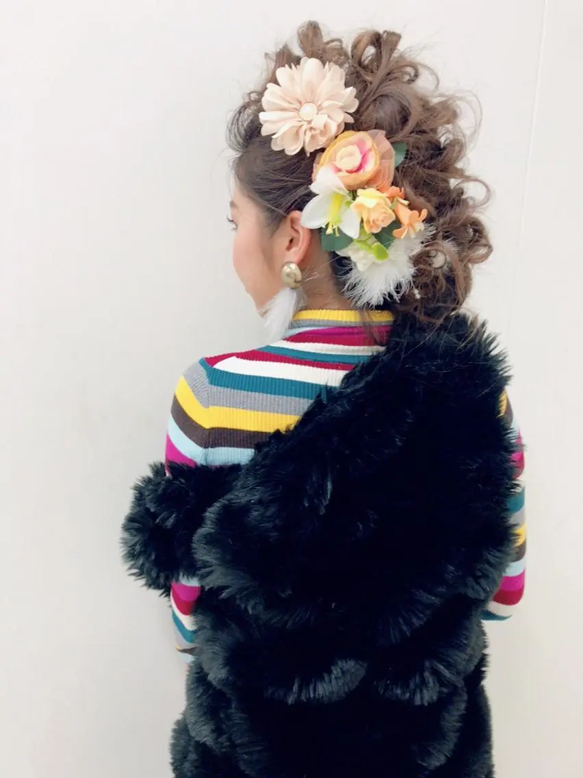 ロング ヘアカラー トリートメント 西藤 葵のマツエク・マツパデザイン
