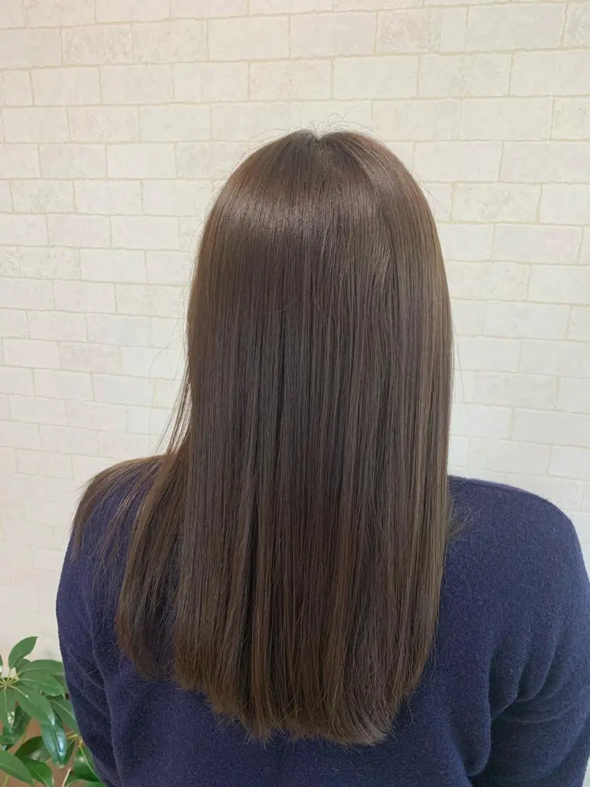 セミロング カラー トリートメント 中本 愛理のヘアスタイル