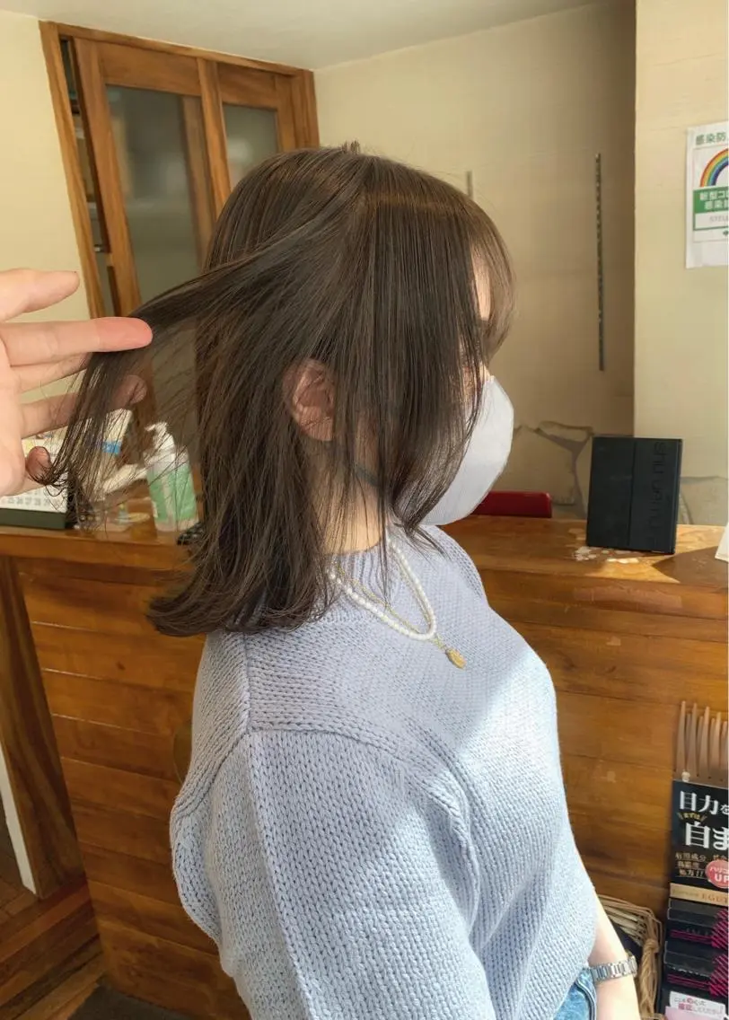 ミディアム カラー ベージュカラー オリーブベージュ 矢野 晃平のヘアスタイル