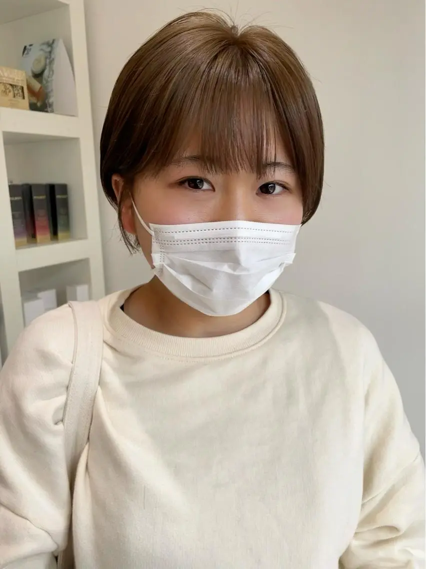 ショート カラー ブリーチ mir MIYUのヘアスタイル