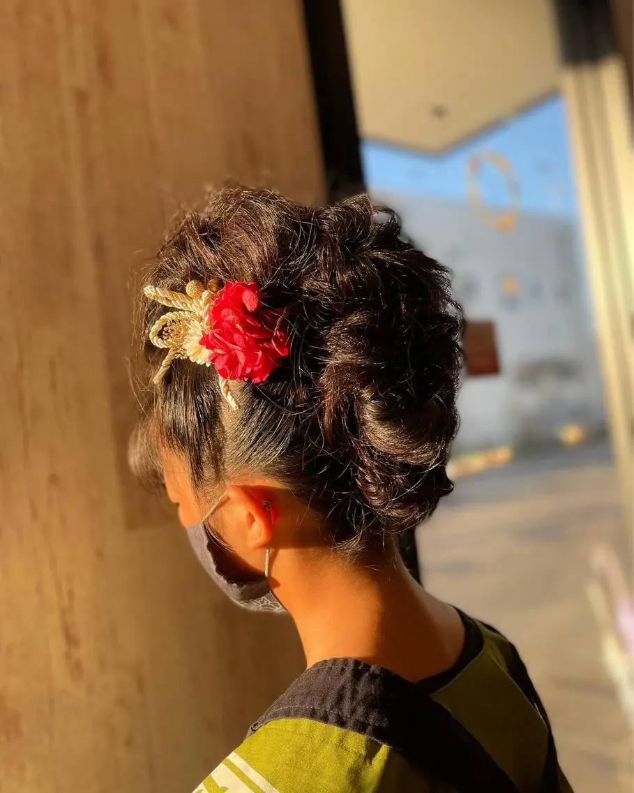 ロング ヘアアレンジ 岡村 真子のヘアスタイル