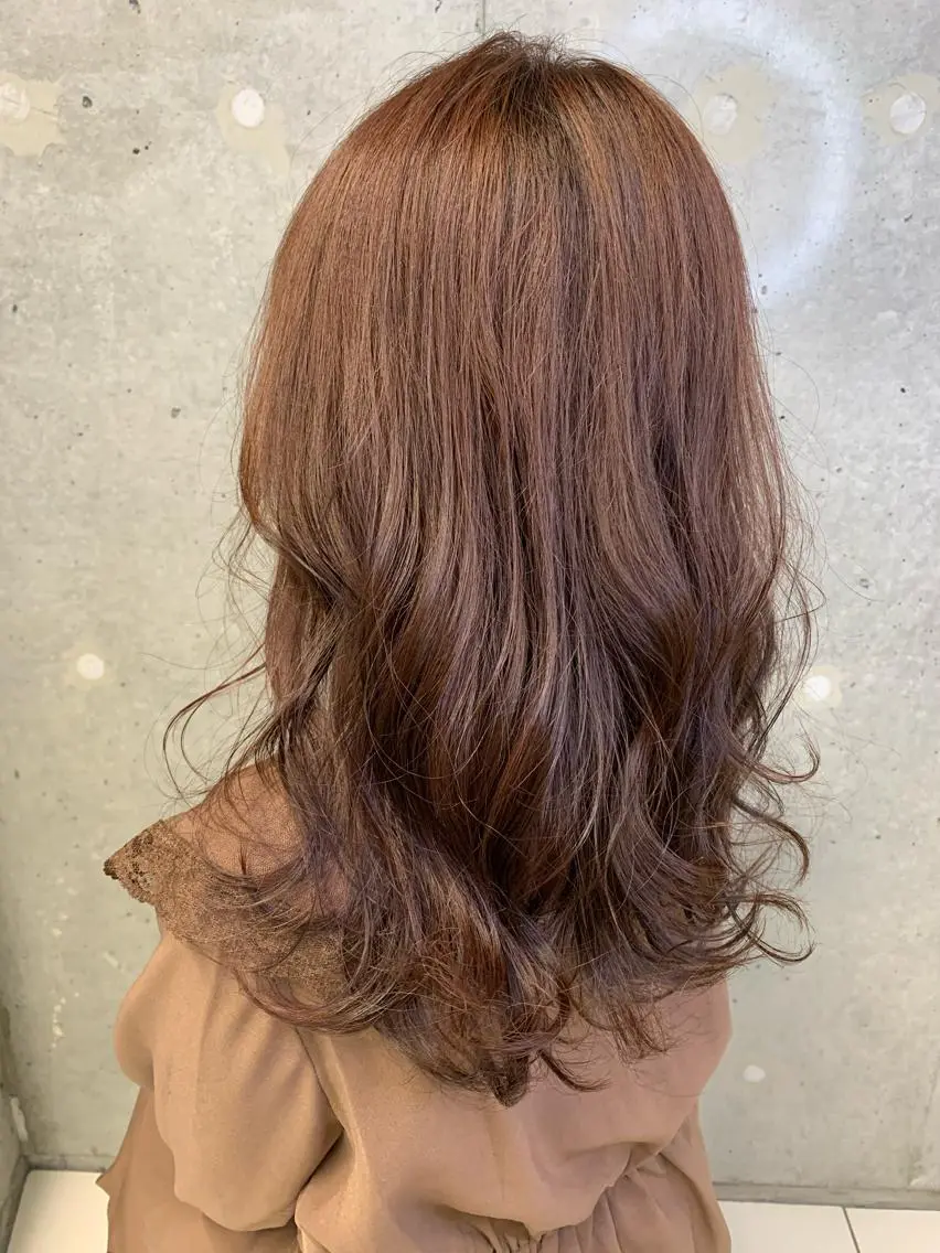 ロング カラー ベージュカラー ピンクカラー ピンクベージュ 梅本 有希のヘアスタイル