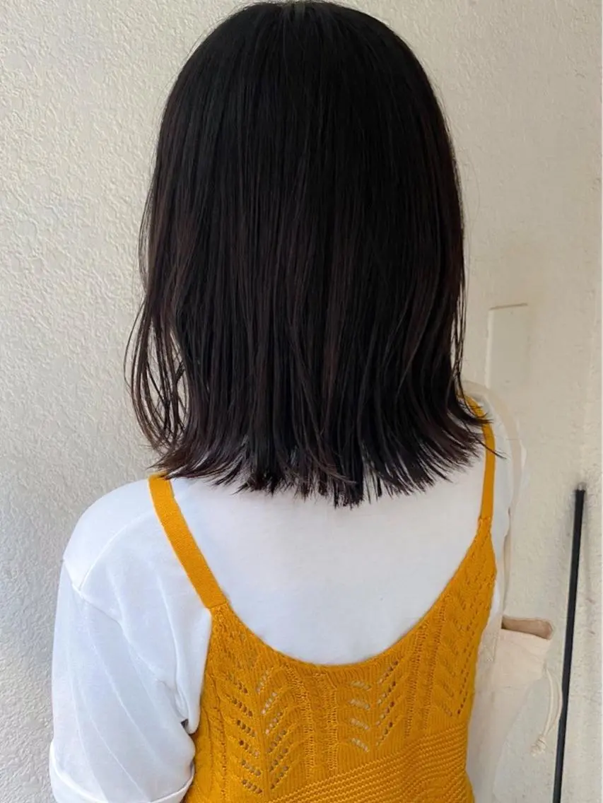 ミディアム カラー ボブ COLO✨️ 白川綺香のヘアスタイル