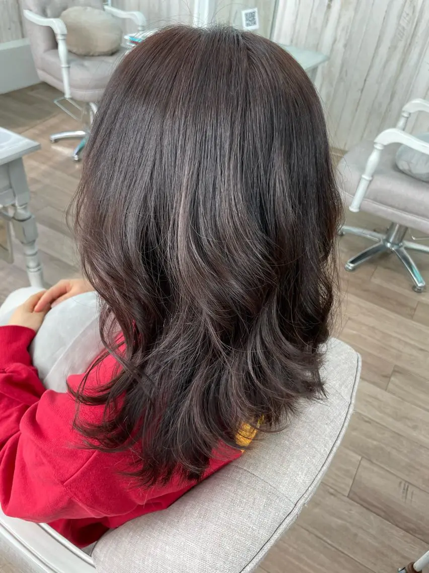 セミロング 🐆アンドウ チカコ🦓のヘアスタイル