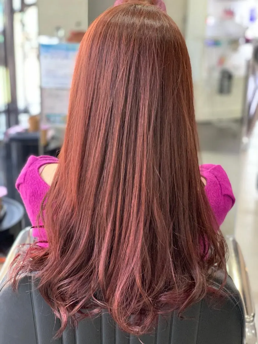 ロング カラー ピンクカラー ヘアカラー トリートメント 小林 美央のヘアスタイル