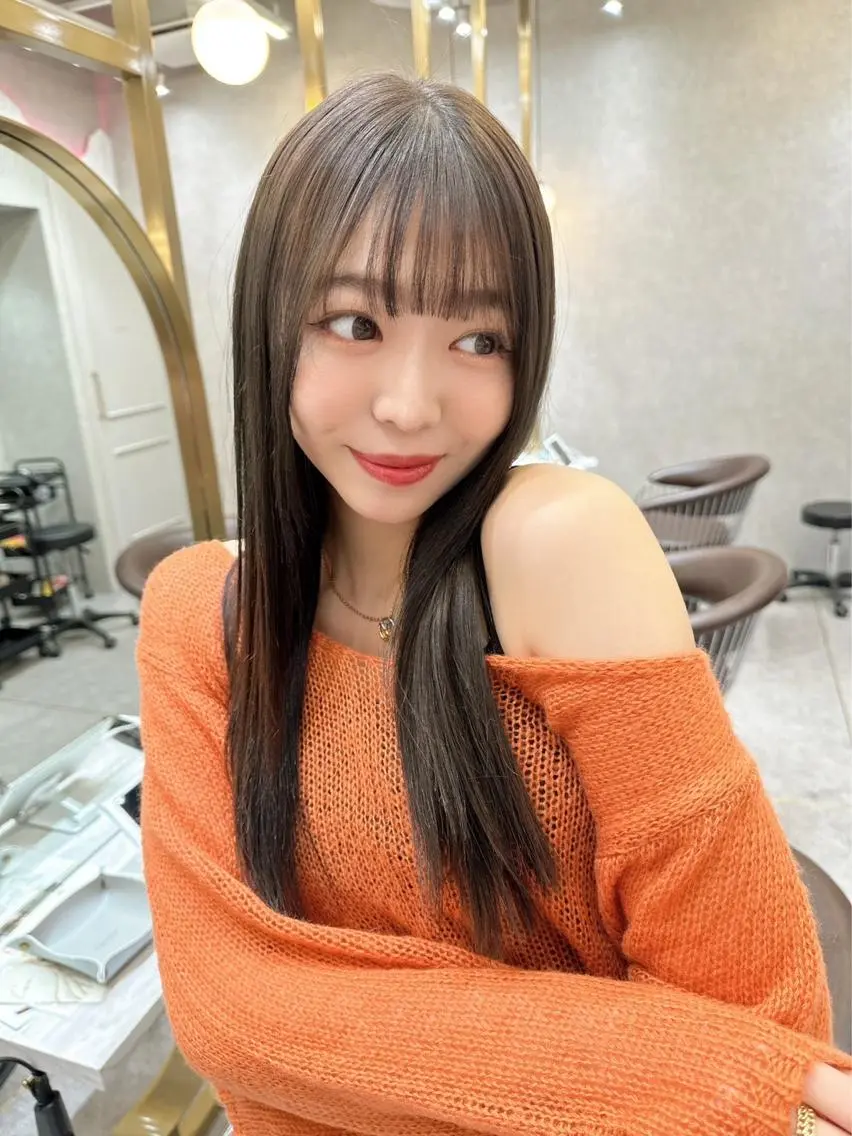 カラー 🌟透明感カラー× 小顔カット いっせいのヘアスタイル