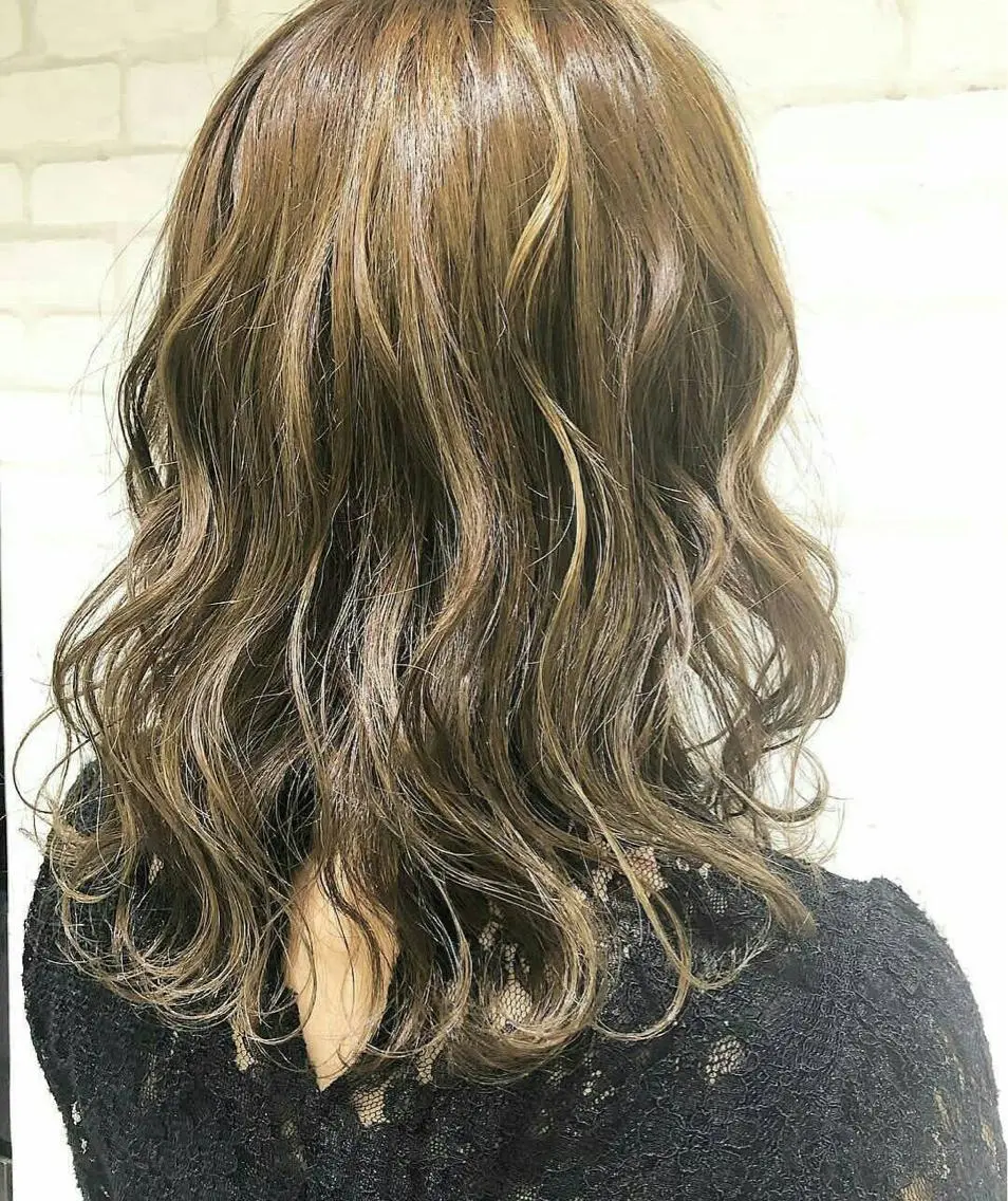 セミロング 福島 望のヘアスタイル