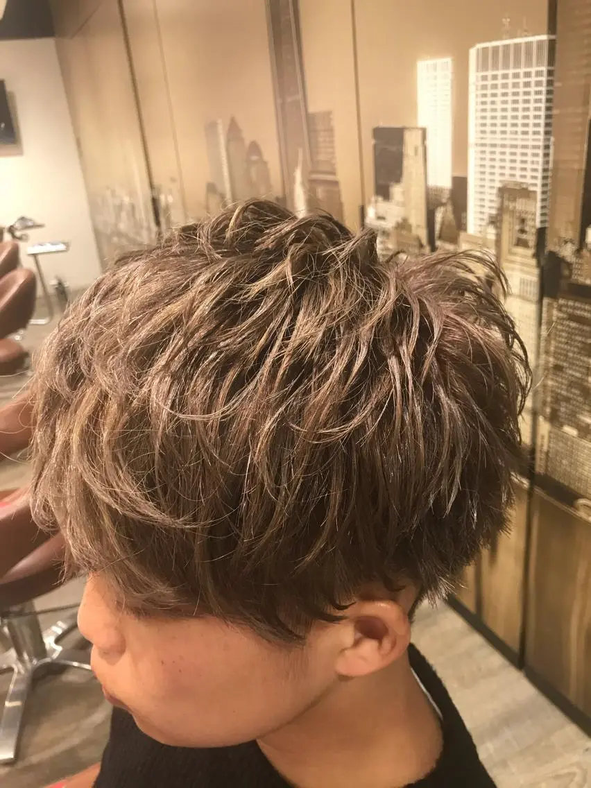 ショート カラー メンズ マッシュ 刈り上げ 限定クーポン 💕大量更新ブリーチのヘアスタイル