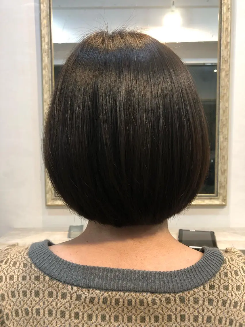 ショート カラー 庭山 理沙のヘアスタイル