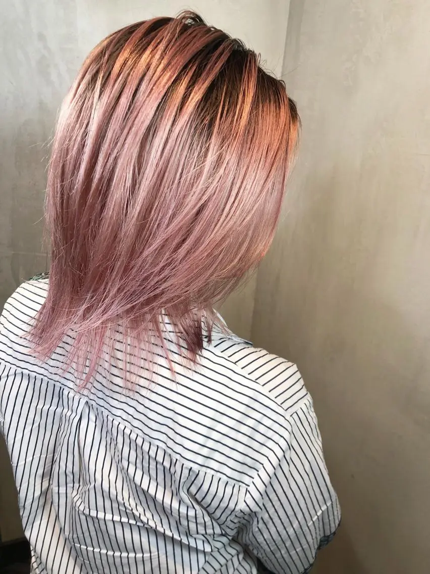 ミディアム カラー ピンクカラー ヘアカラー トリートメント 大西 直人のヘアスタイル