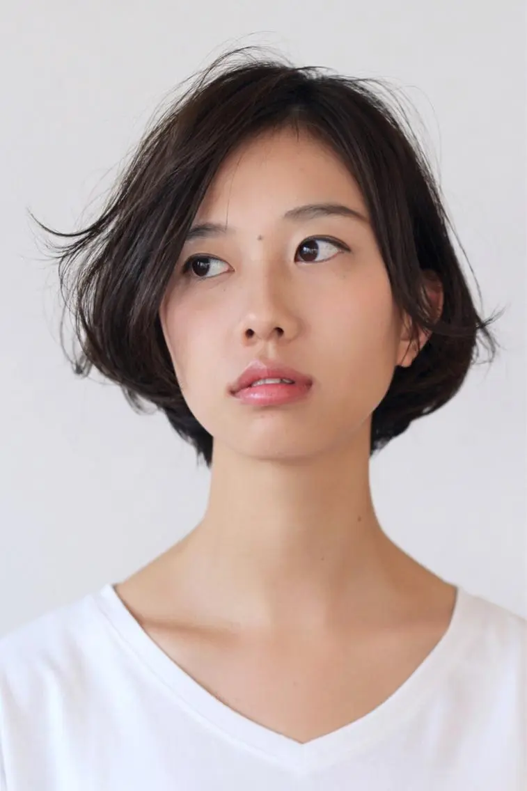 ショート カラー 小西 裕大のヘアスタイル