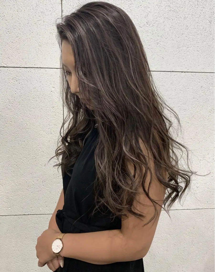 セミロング カラー ヘアカラー トリートメント 西村あきや トレンド韓国ヘアのヘアスタイル