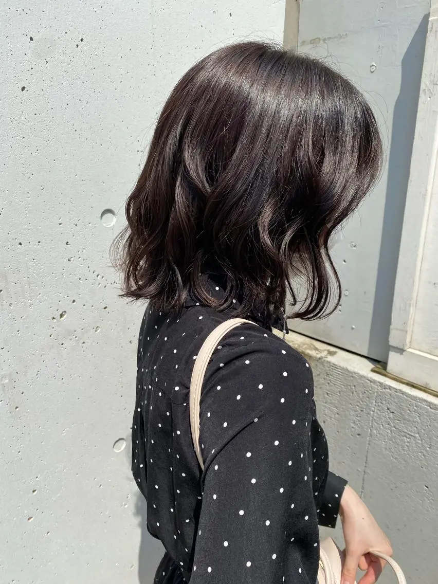 ミディアム カラー ブラウンカラー 透明感カラー ラベンダーカラー お任せヘア☘️☘️ 及川渚のヘアスタイル