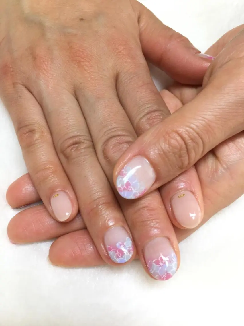 ネイル アートネイル フラワーネイル ニュアンスネイル ハンドネイル kipinail 川﨑えりかのネイルデザイン