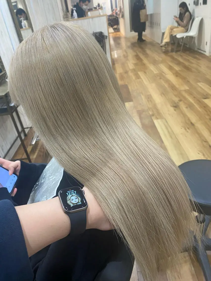 カラー ヘアカラー Le'a 谷町🌼 幸村はるひのヘアスタイル