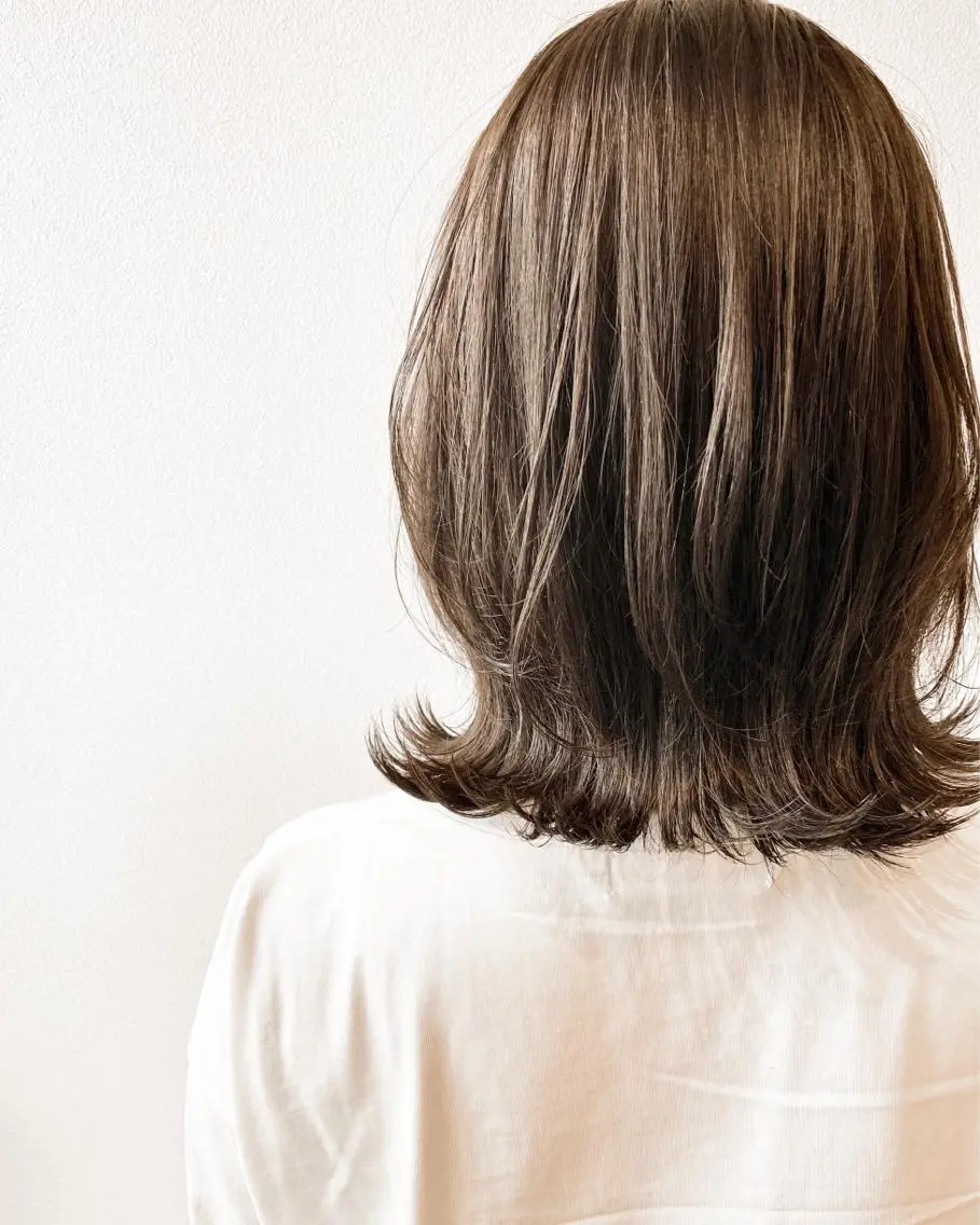 セミロング ヘアカラー MYRTLE TSUNODAのヘアスタイル