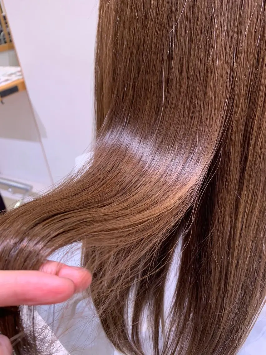 セミロング ARMONY秋山輝也 コテ巻き風パーマ特化のヘアスタイル