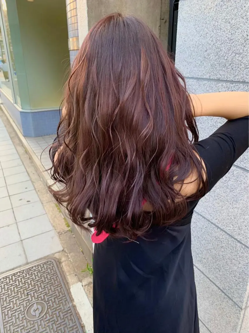 ロング 栗原 瑠世のヘアスタイル