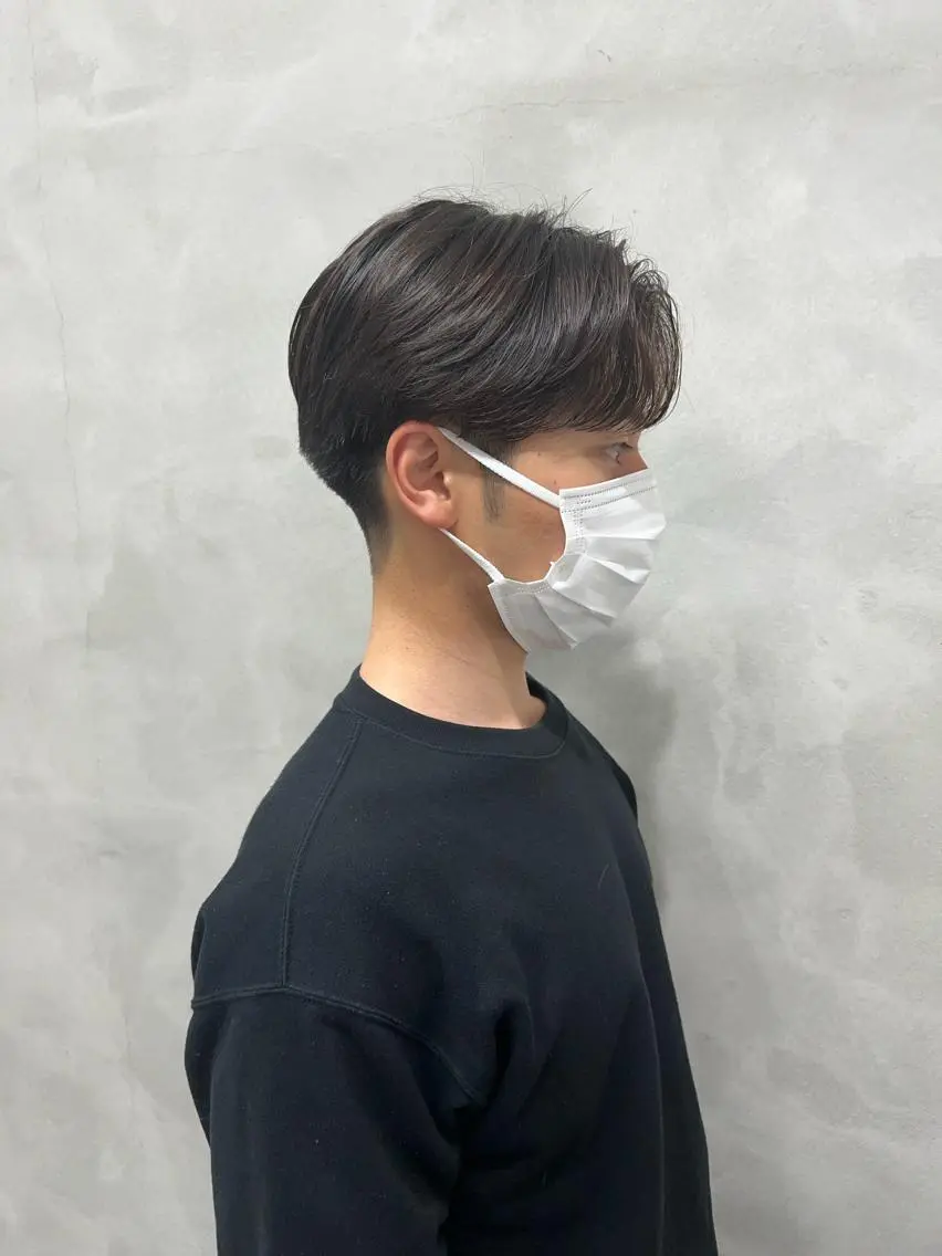 ショート メンズ センターパート 村山 豪歩のヘアスタイル